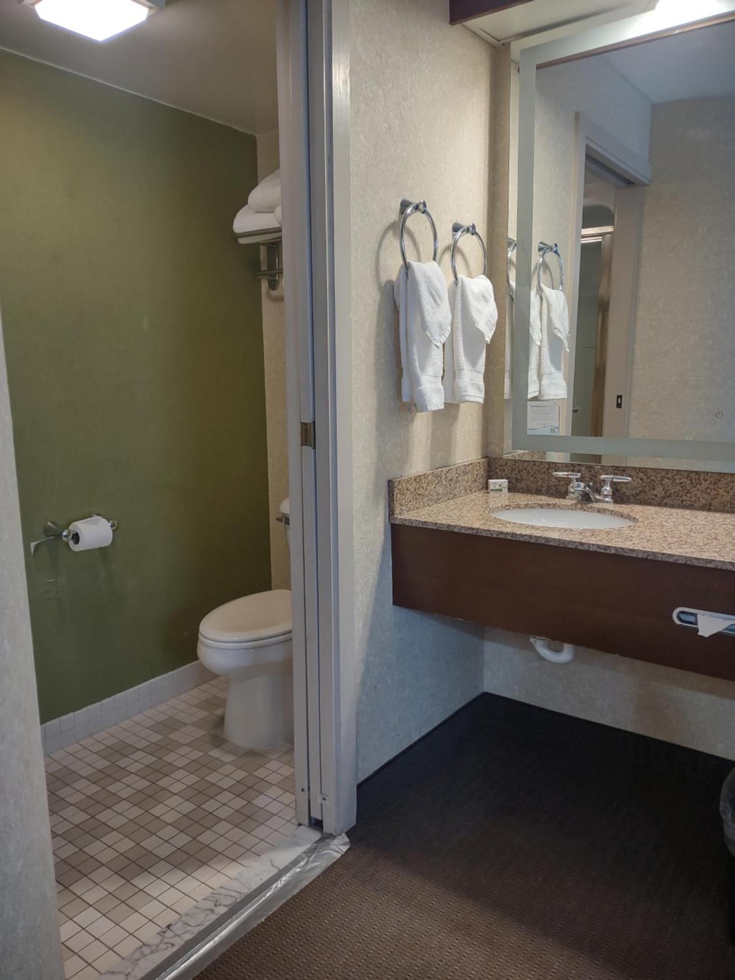 Hotel Baymont By Wyndham Flat Rock Exterior foto